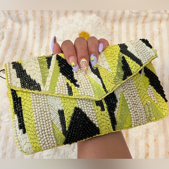 Viral Beaded Bag - Picture 1 of 6